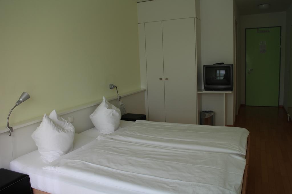 Seminar-Hotel Rigi Am See Weggis Rom bilde